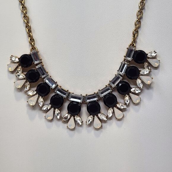 J Crew Black Opaque Rhinestone Statement Necklace Gold Tone Chain Adjustable - Picture 2 of 6